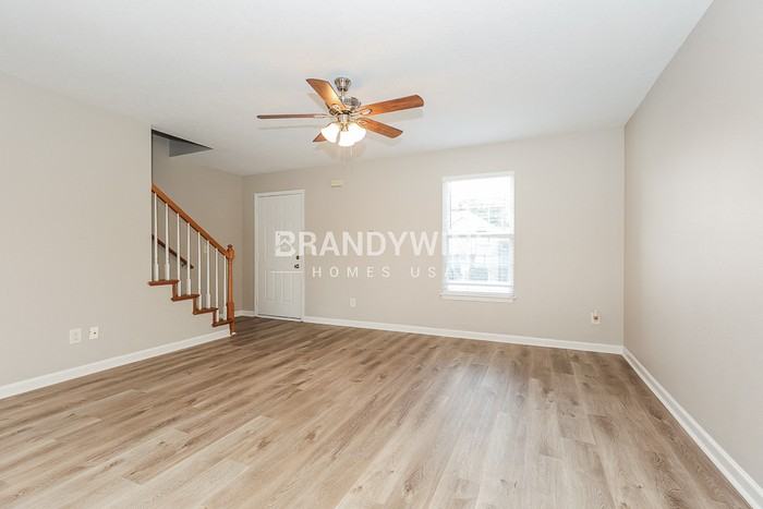 701 Holland Ridge Drive - Photo 4 of 20