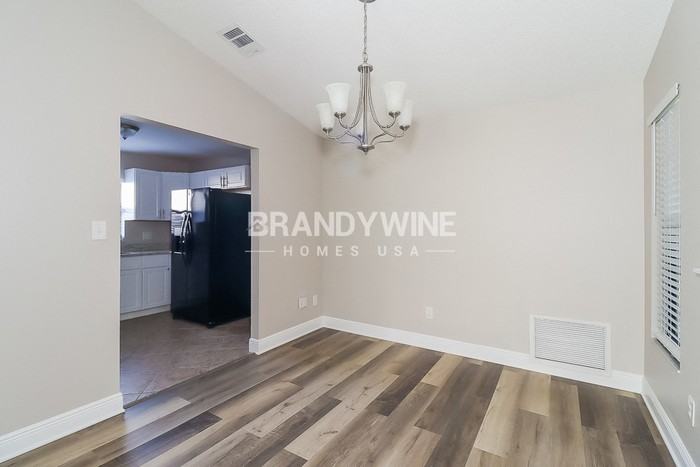 1019 Wainwright Drive - Photo 7 of 20