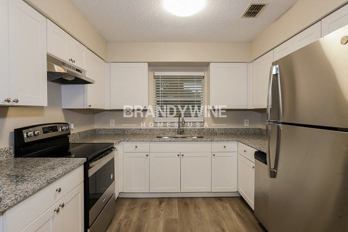 1603 1st Street Southeast - Photo 4 of 20