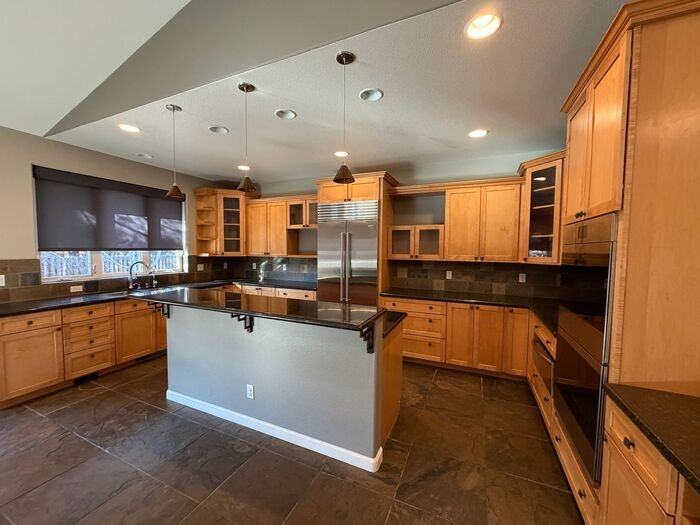 1199 Manzanita Ln - Photo 6 of 50