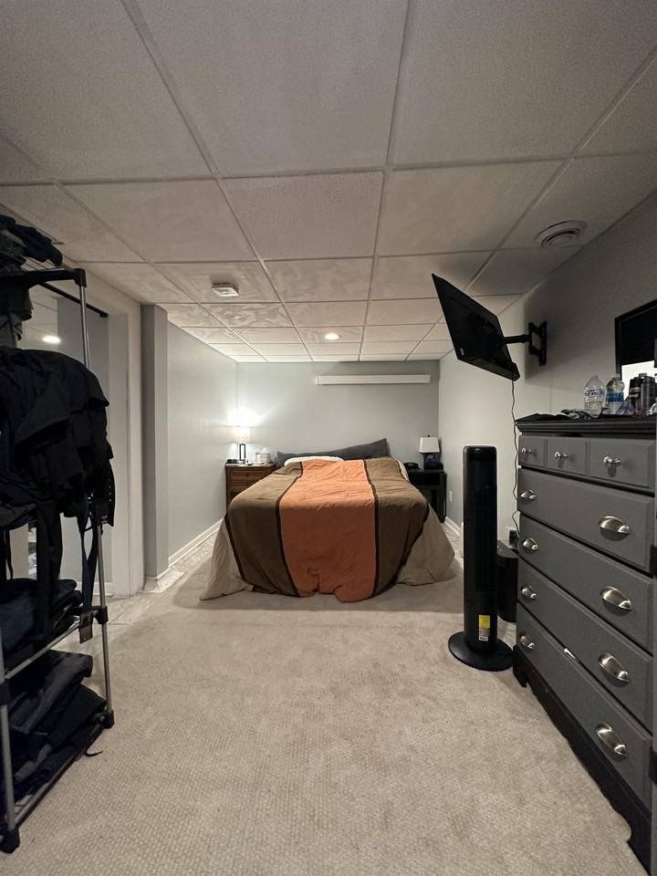 620 Oxford Boulevard - Photo 7 of 12