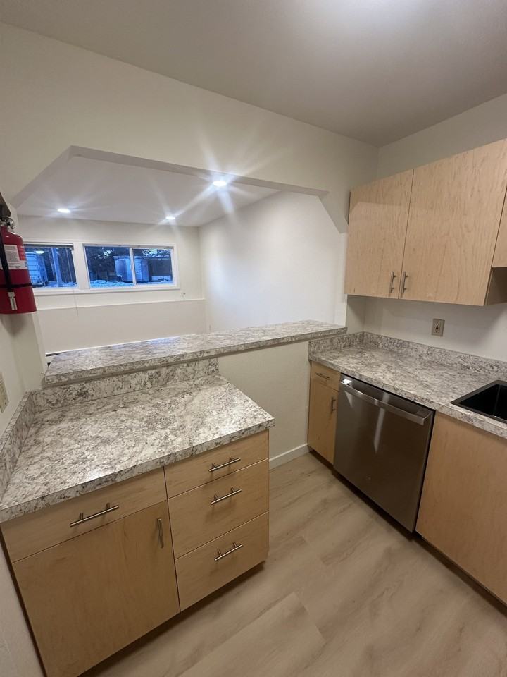 2526 West 27th Avenue - Photo 3 of 3