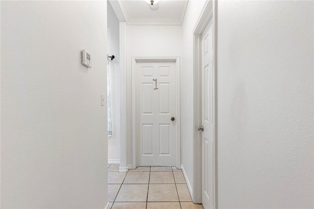 3114 Paris Drive - Photo 5 of 28