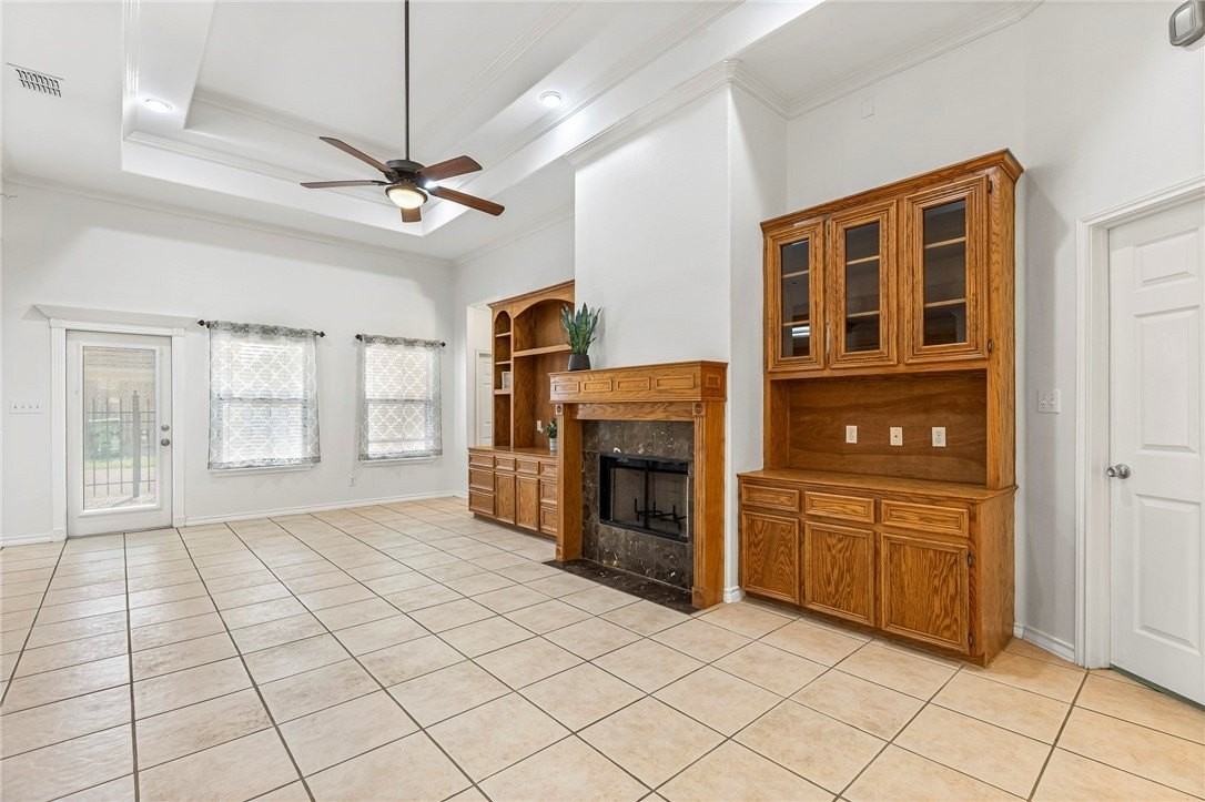 3114 Paris Drive - Photo 7 of 28