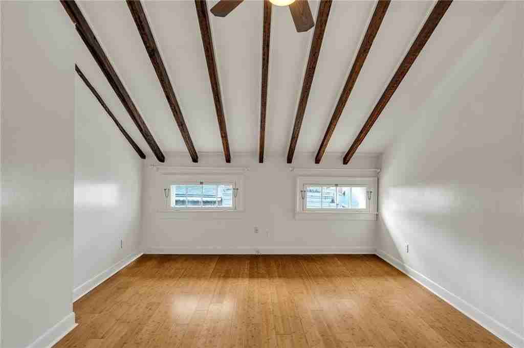 1029 Saint Peter Street - Photo 5 of 20