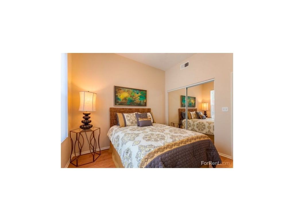 Villaggio at La Quinta - Photo 3 of 19