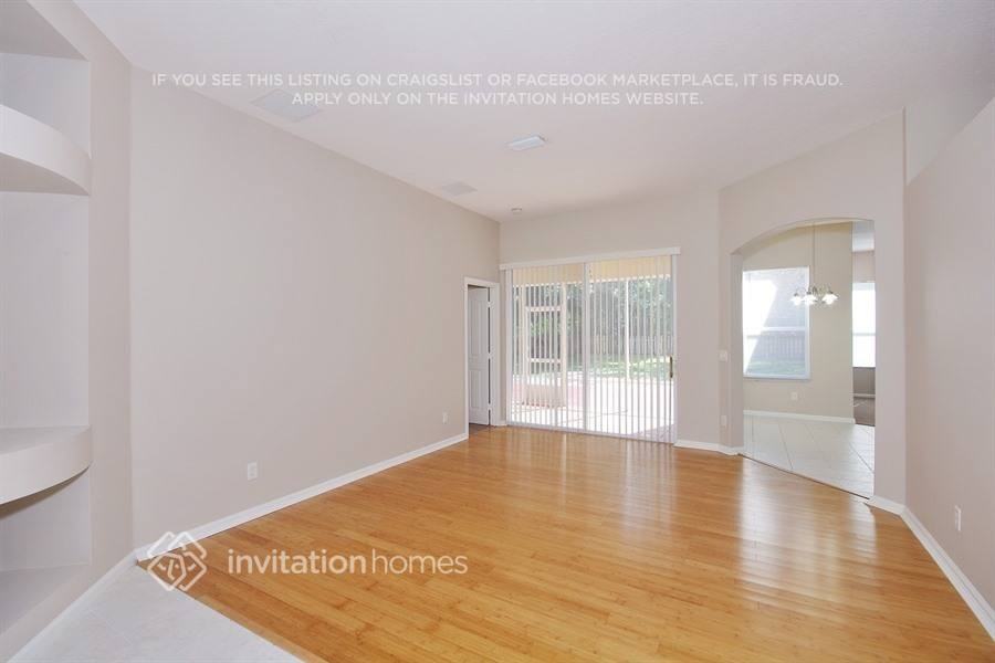 2089 Southwest Idaho Lane - Photo 2 of 8