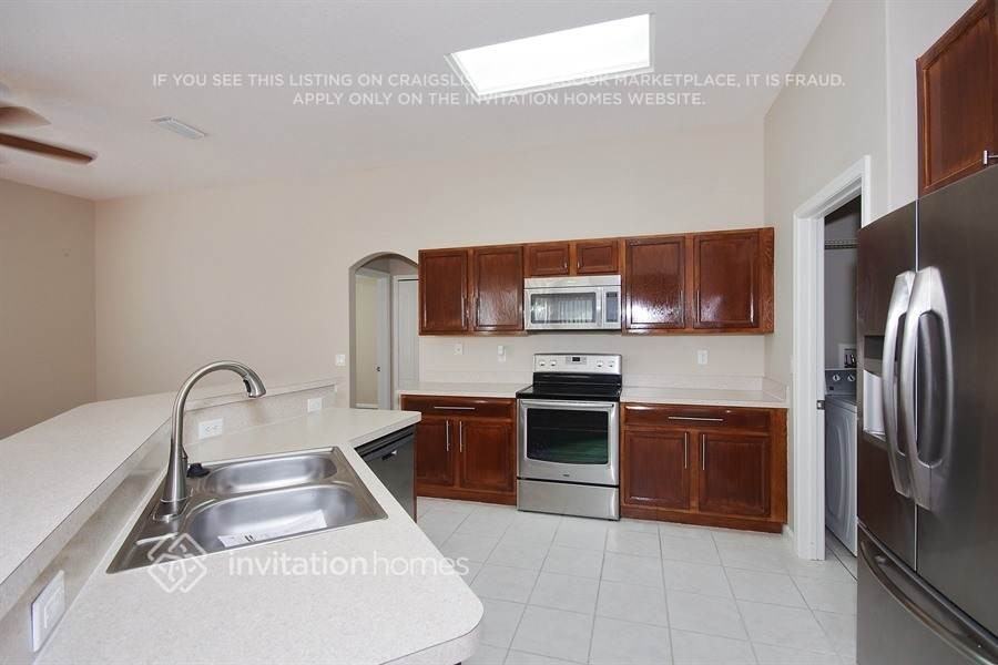 2089 Southwest Idaho Lane - Photo 4 of 8