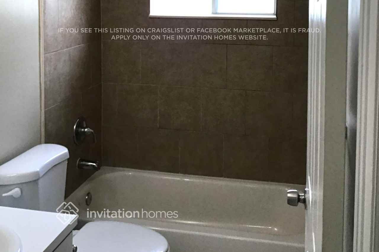 13412 Southwest 255th Terrace - Photo 7 of 9