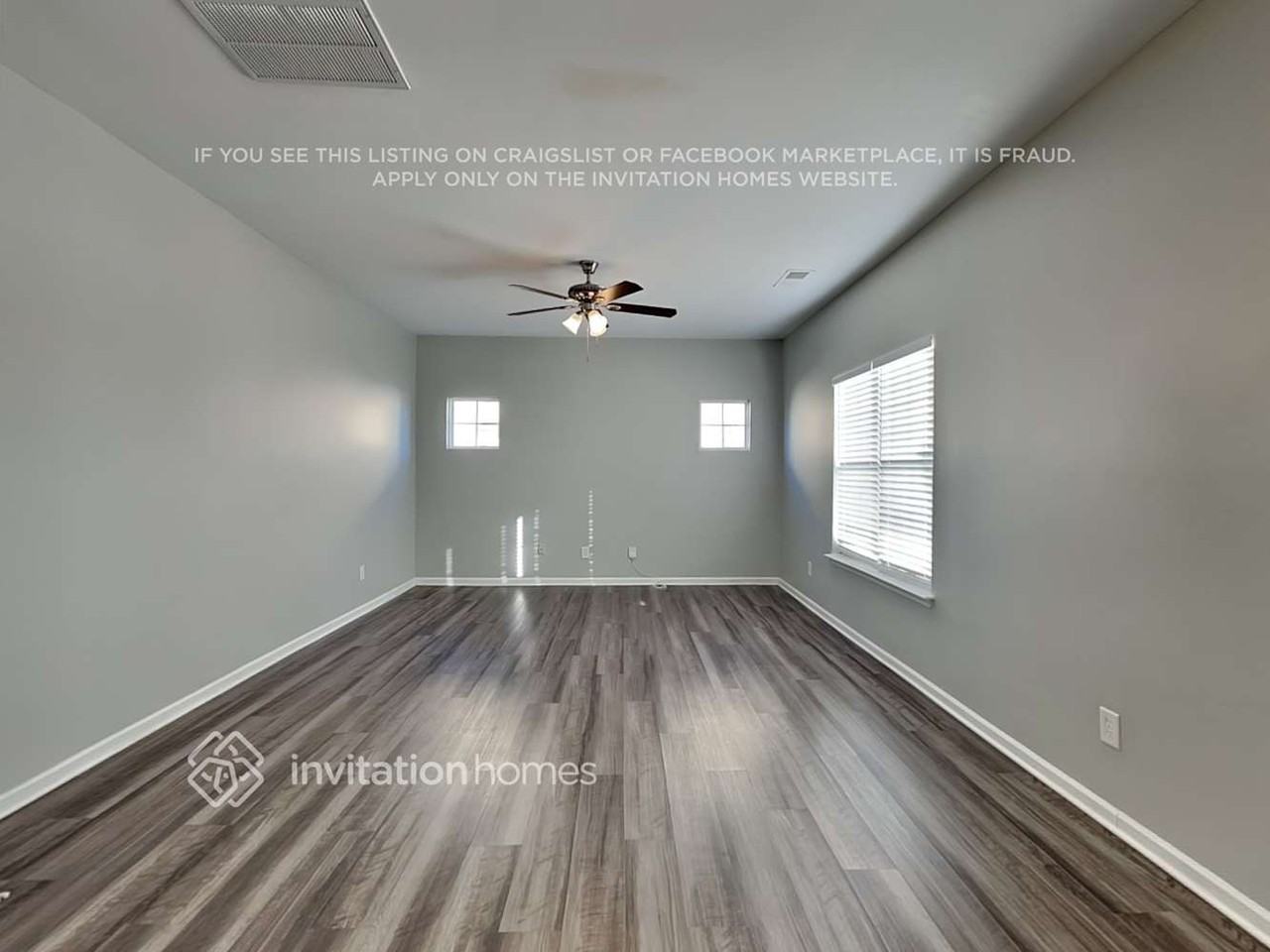 1003 Thorncroft Rd - Photo 4 of 22