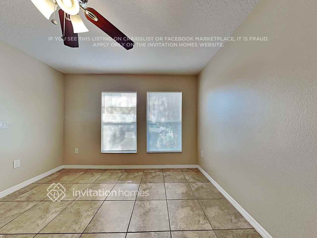 2606 Whitewood Rd - Photo 7 of 22