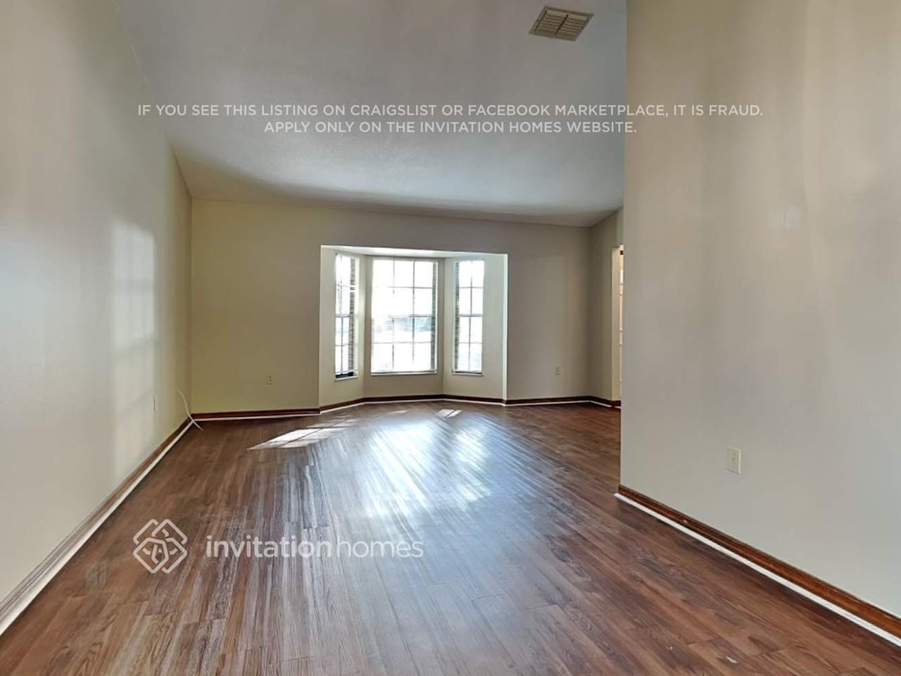 1060 Colony Arms Drive - Photo 7 of 20