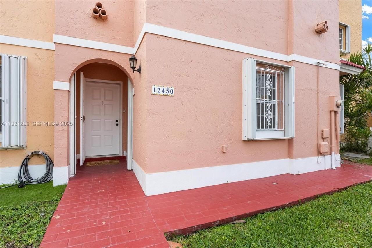 12450 Nw 7th Ln - Photo 2 of 21