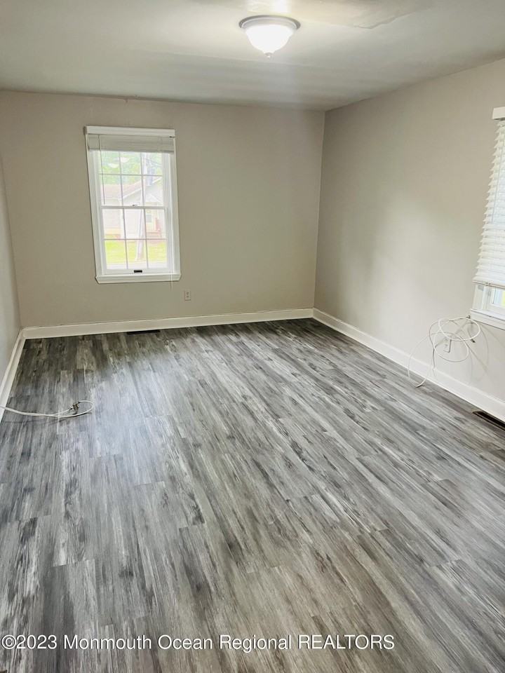 36 Mundy Avenue - Photo 5 of 16