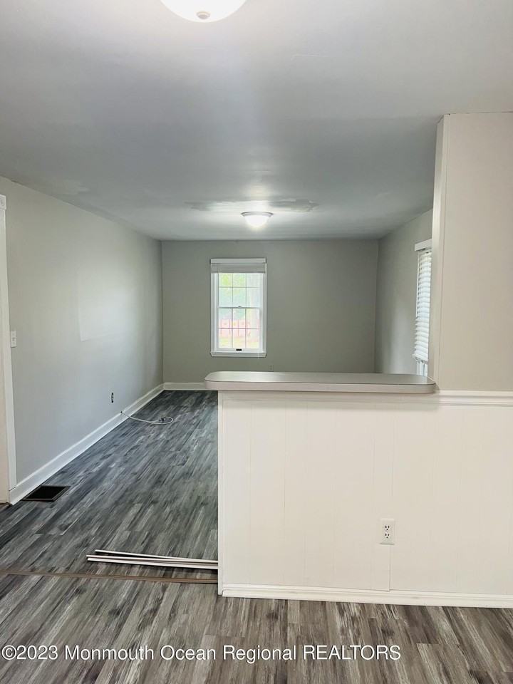 36 Mundy Avenue - Photo 6 of 16