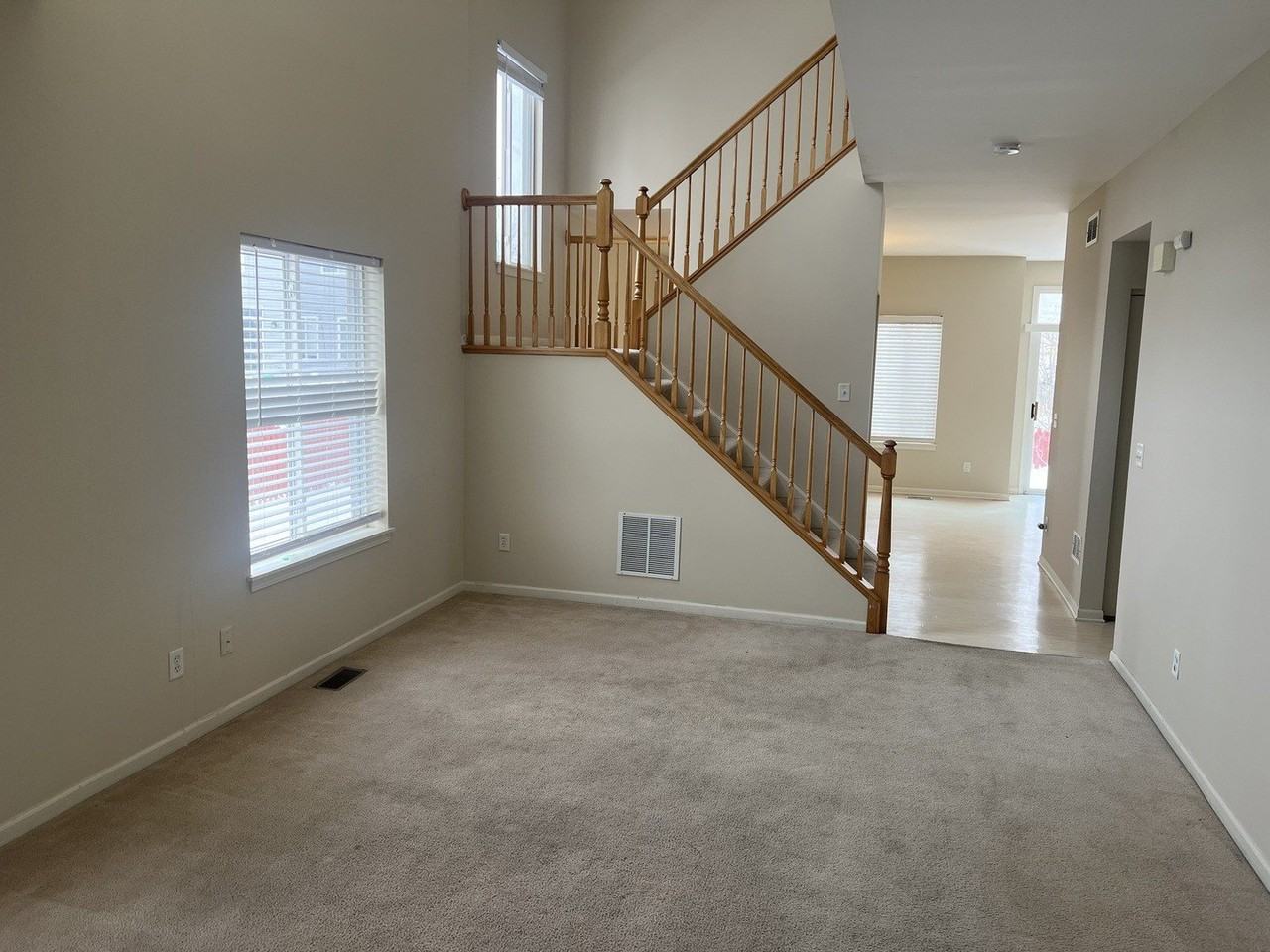 690 Zachary Drive - Photo 3 of 13