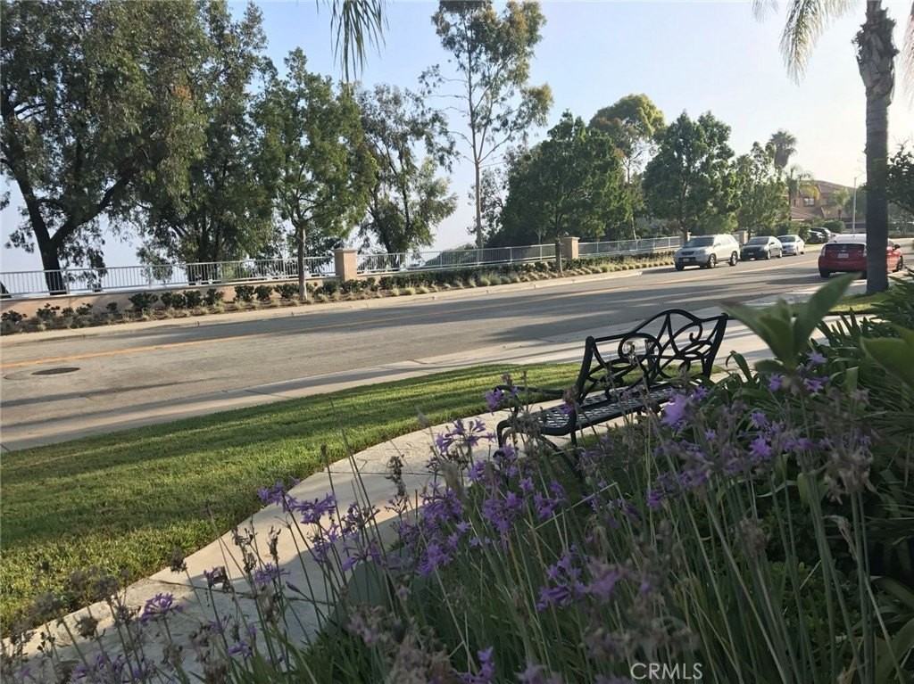 18536 Vantage Pointe Drive - Photo 3 of 34