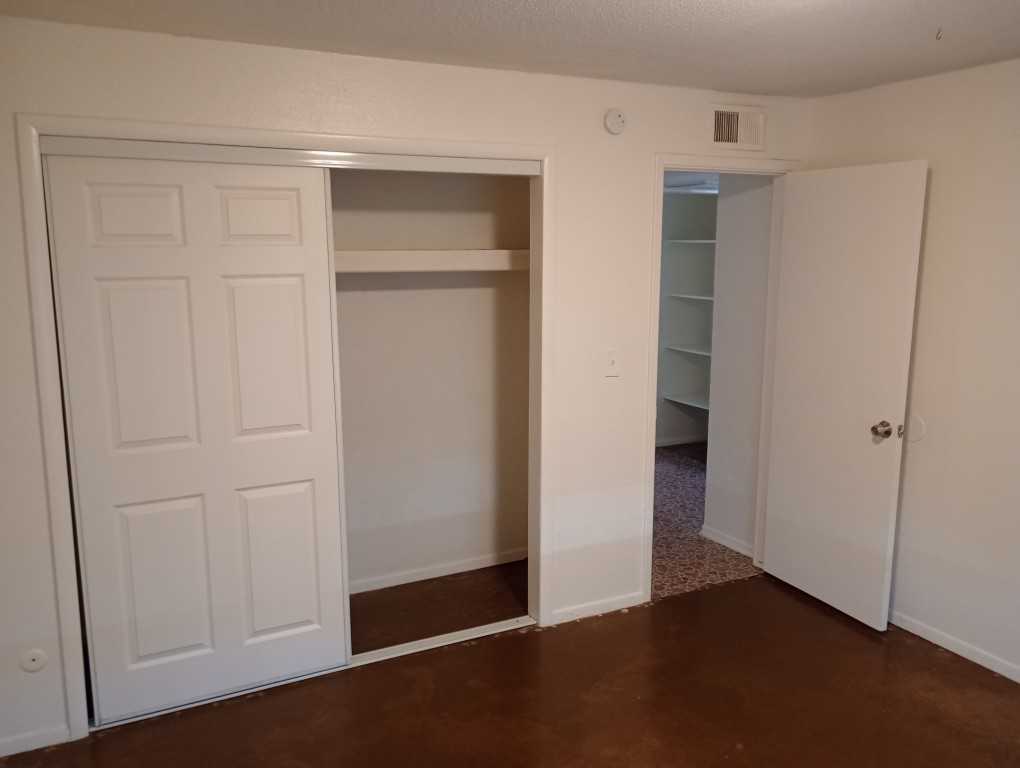 13239 South Laredo Road #B - Photo 3 of 5