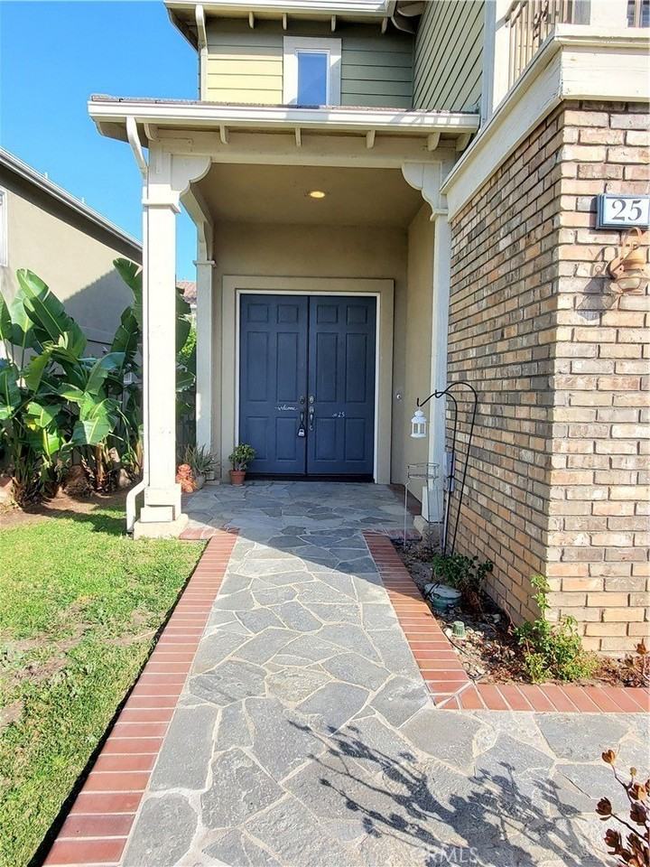 25 Via Villario - Photo 3 of 35