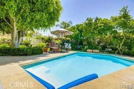 23146 Capri Court - Photo 2 of 11