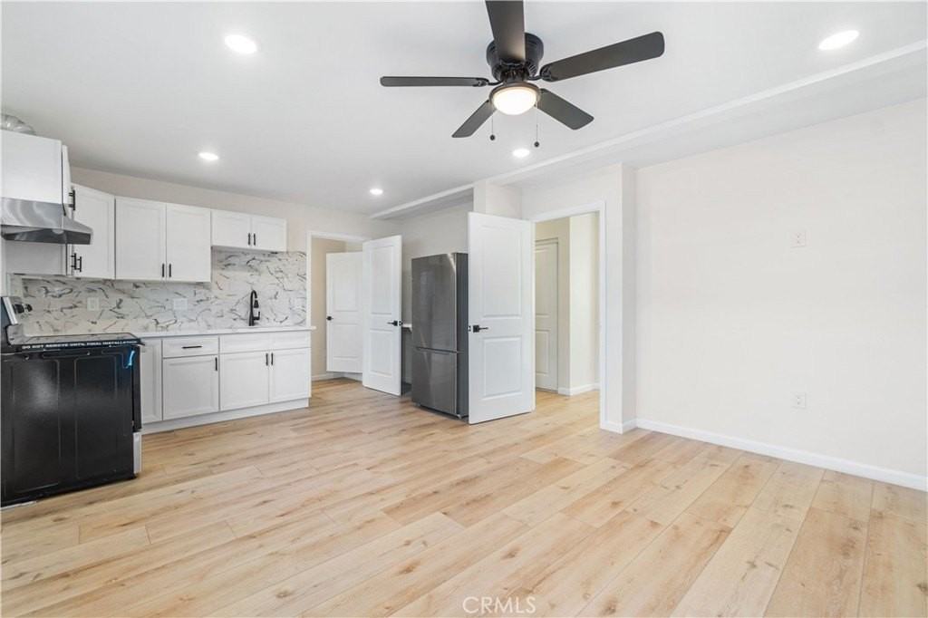 523 W 12th St #5 - Photo 3 of 14