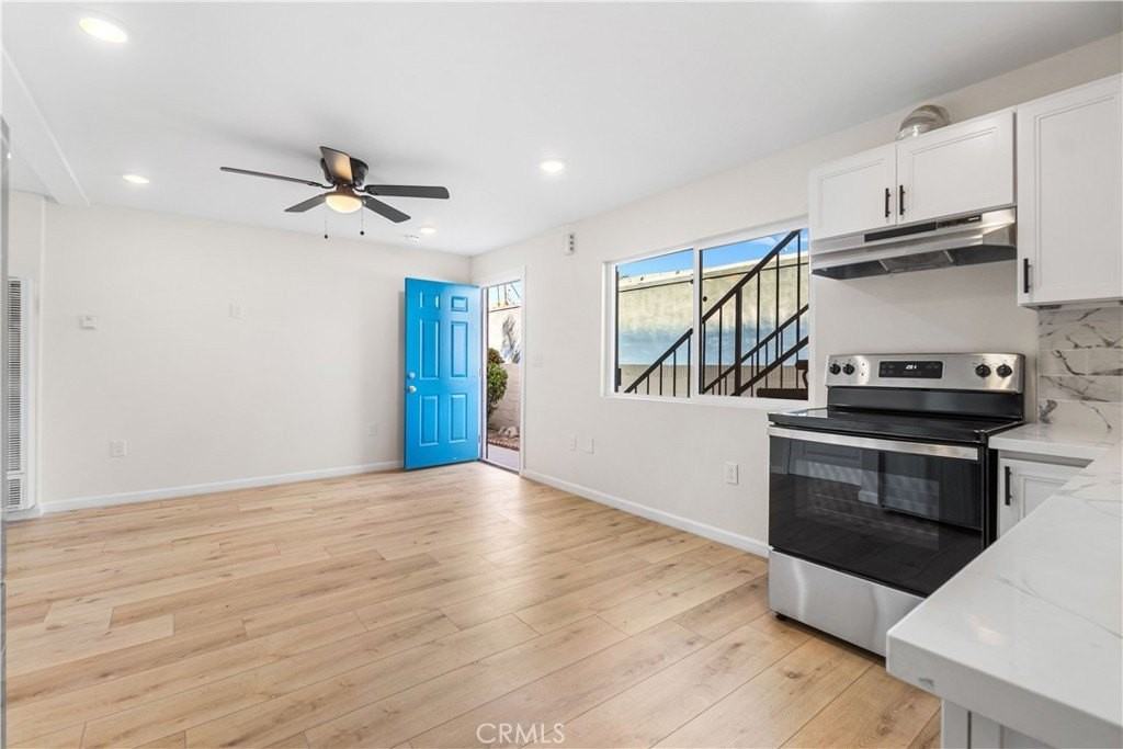 523 W 12th St #5 - Photo 6 of 14