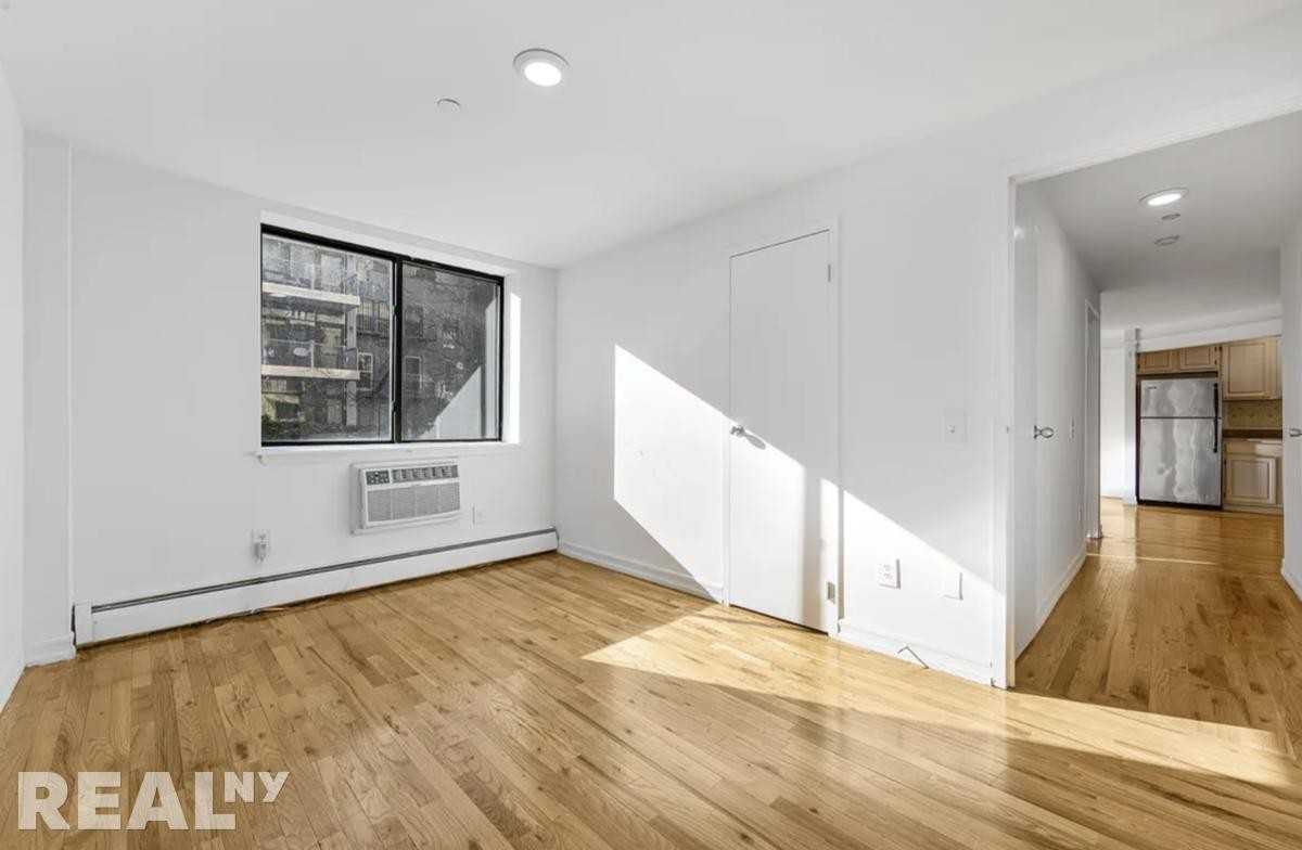 East 8th Street #2B - Photo 2 of 5