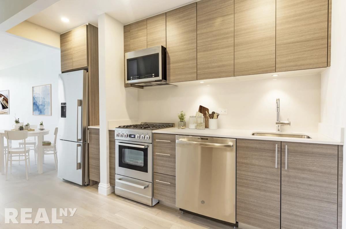 West 48th Street #08K - Photo 3 of 4