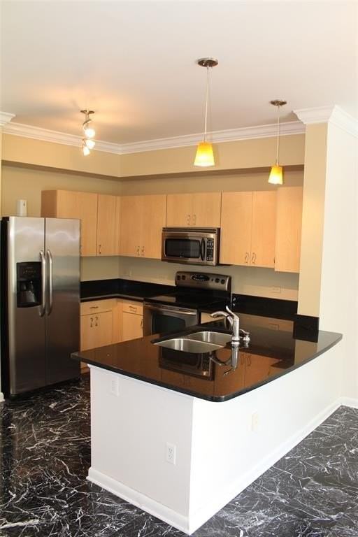 533 Ne 3rd Ave #336 - Photo 3 of 26