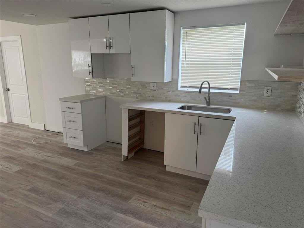 4551 Northwest 12th Street - Photo 7 of 21