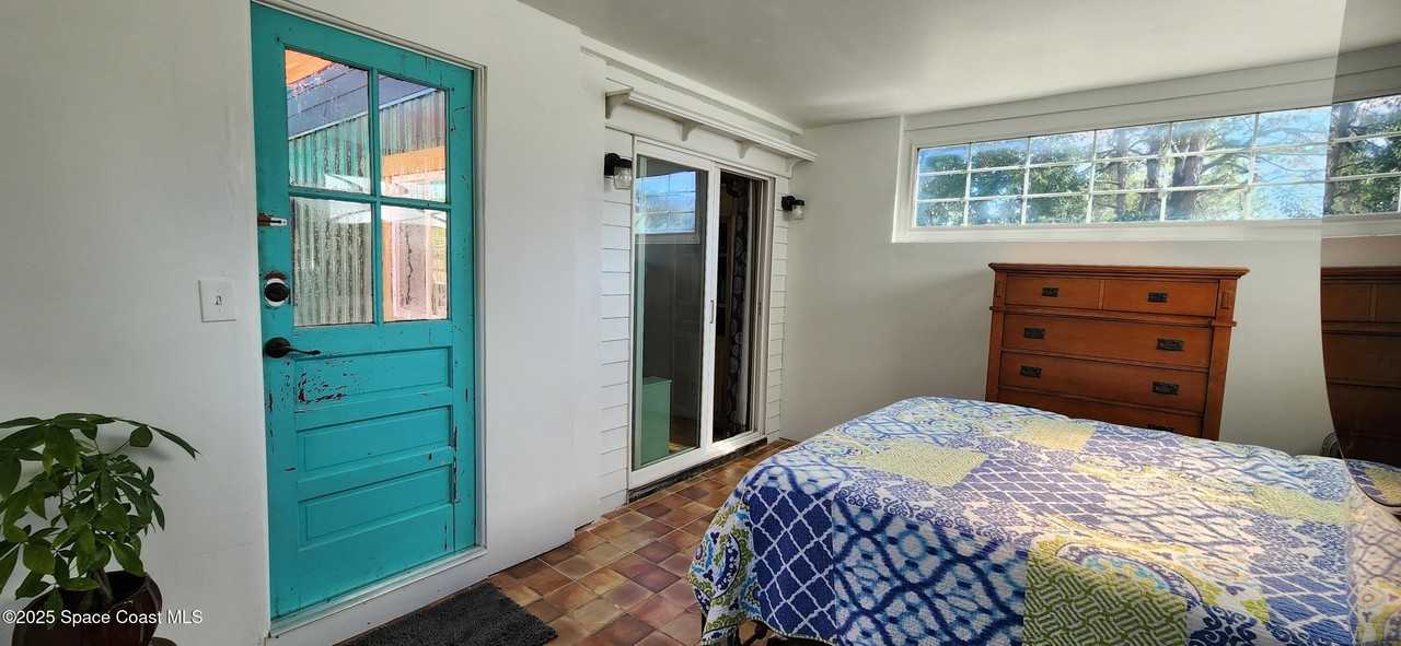 232 Flamingo Drive - Photo 7 of 14