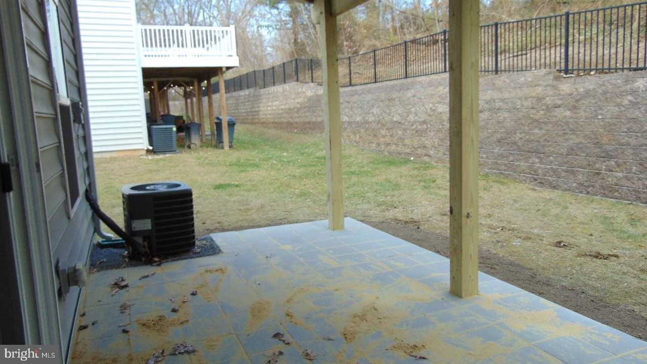 1813 Wind Gate Road - Photo 5 of 44