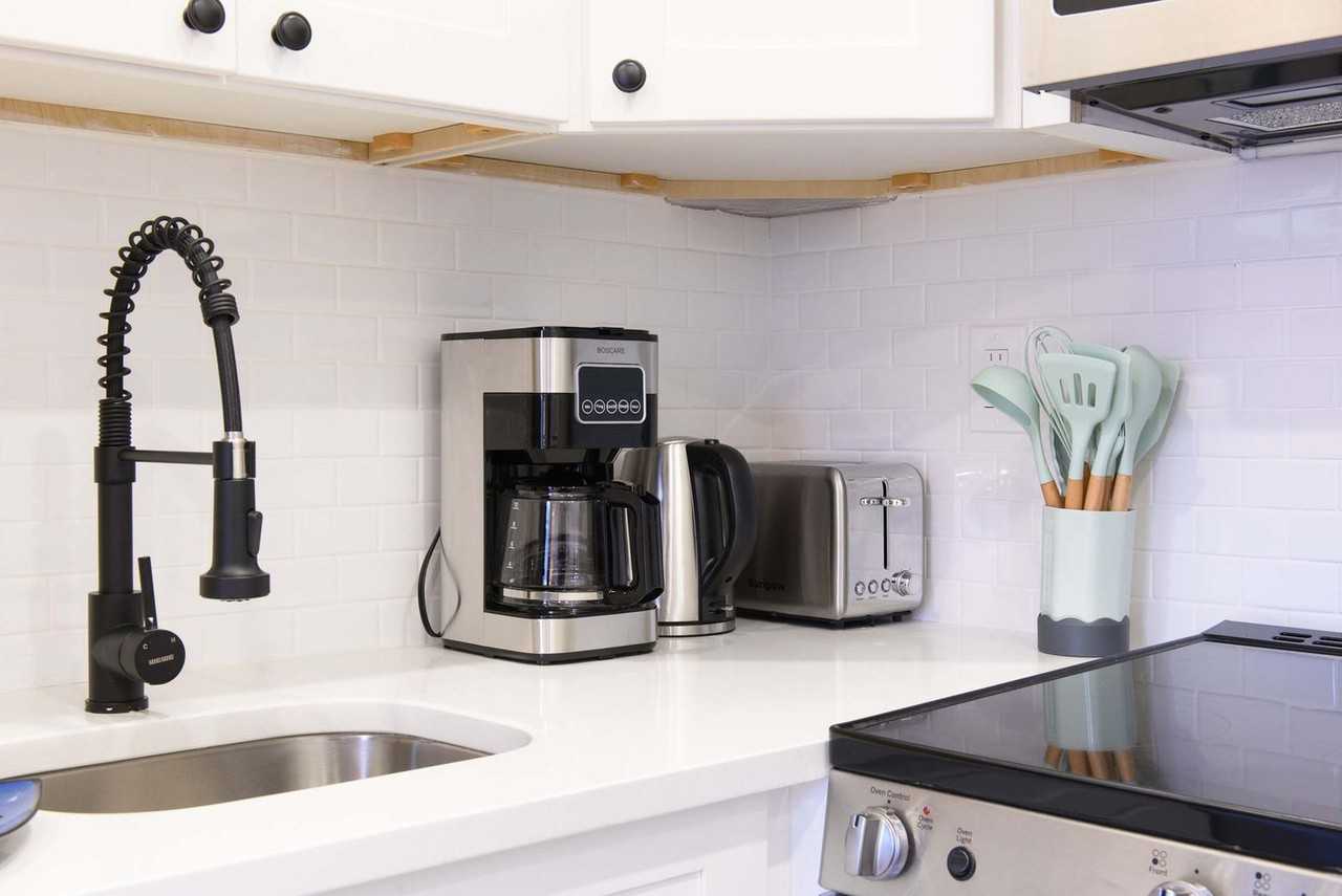 240E E 75th St #1021882P - Photo 7 of 22