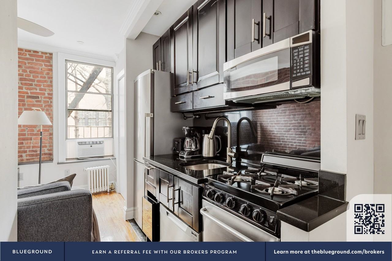 221 Mott St #2053 - Photo 5 of 16