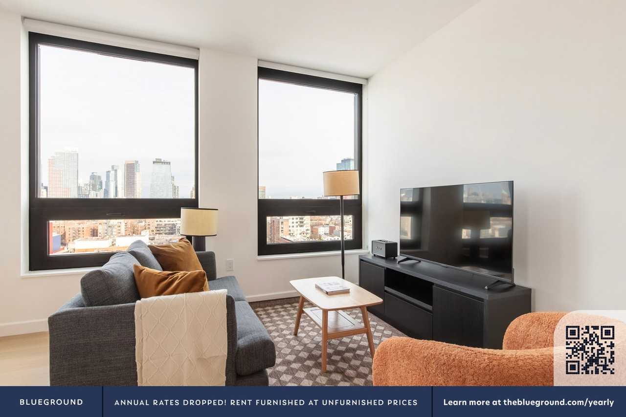 655 Union Street - Photo 3 of 31