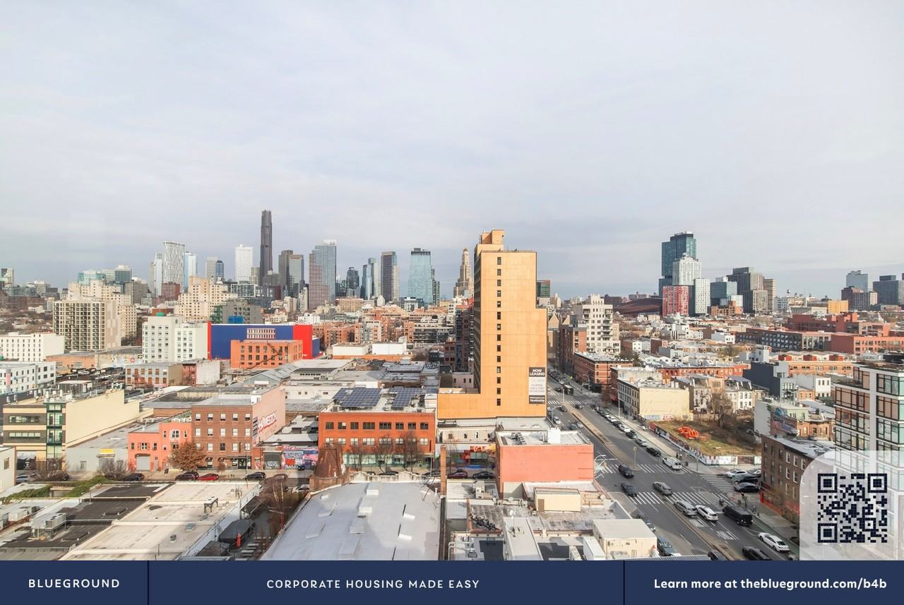 655 Union Street - Photo 5 of 31