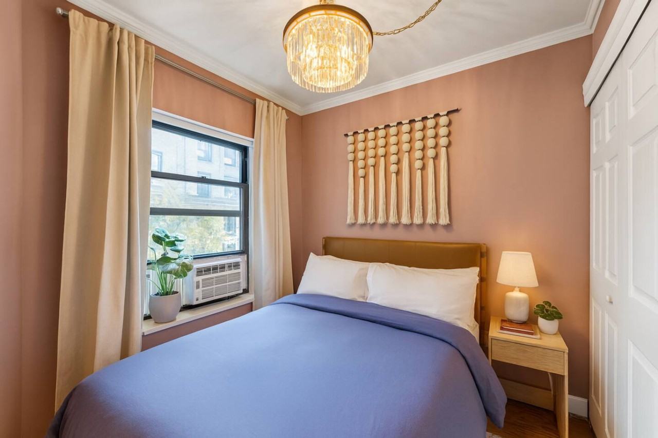 156 W 15th St #1341836P - Photo 2 of 8