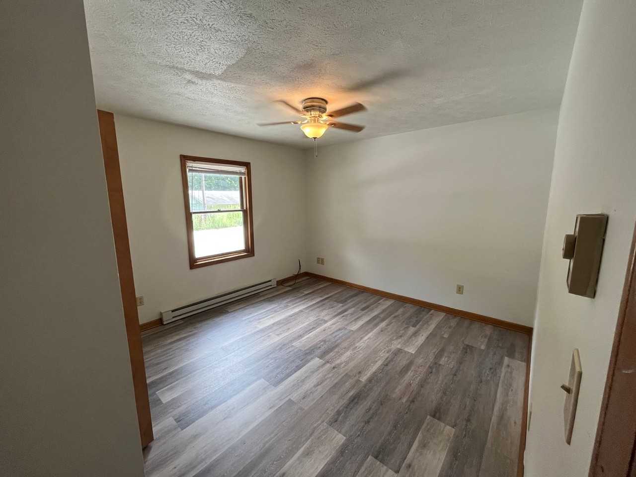 155 Knoles Haven Lane - Photo 6 of 10