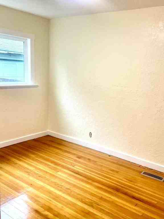 253 C Street - Photo 5 of 7