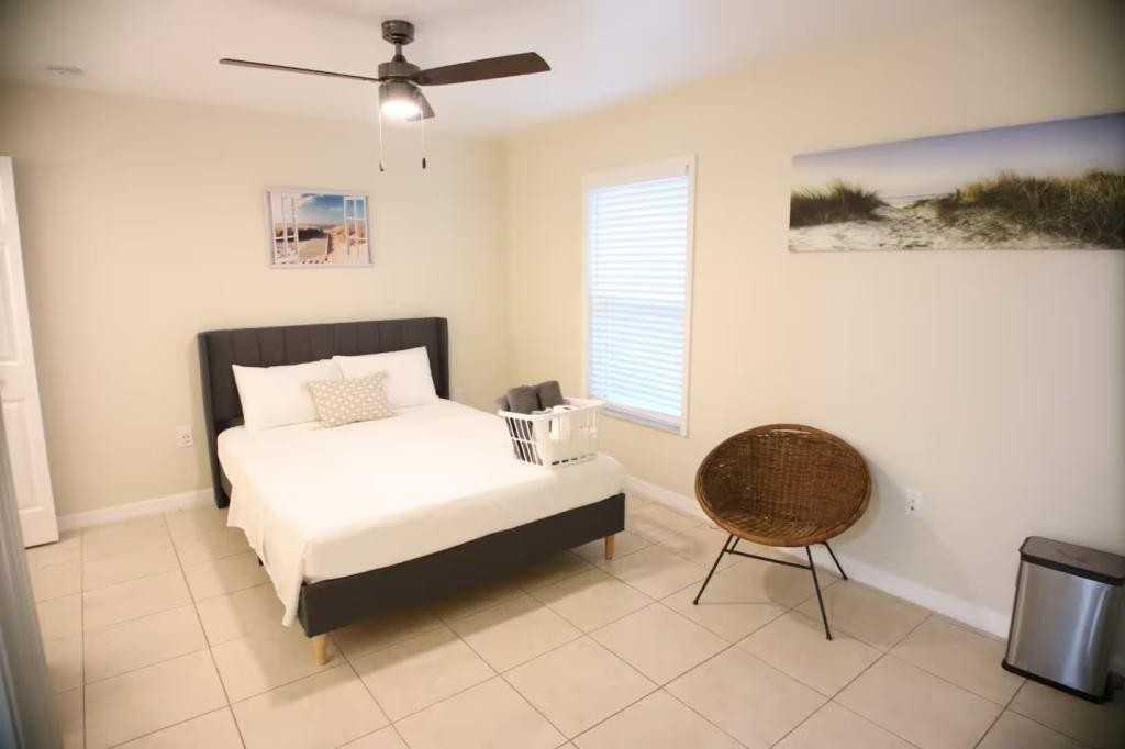 826 N Lincoln Ave - Photo 2 of 37