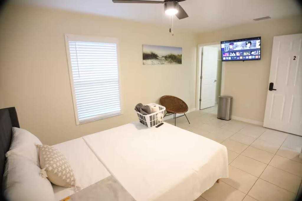 826 N Lincoln Ave - Photo 4 of 37