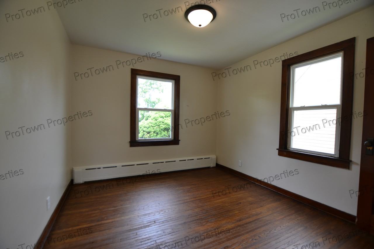 1314 Kinsey Avenue - Photo 4 of 9