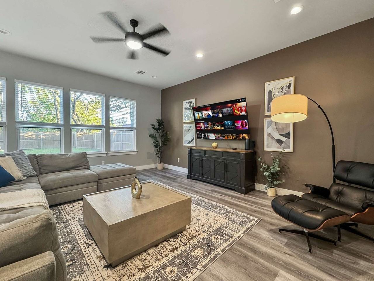 2414 Pennsylvania Ave #1285548P - Photo 3 of 43