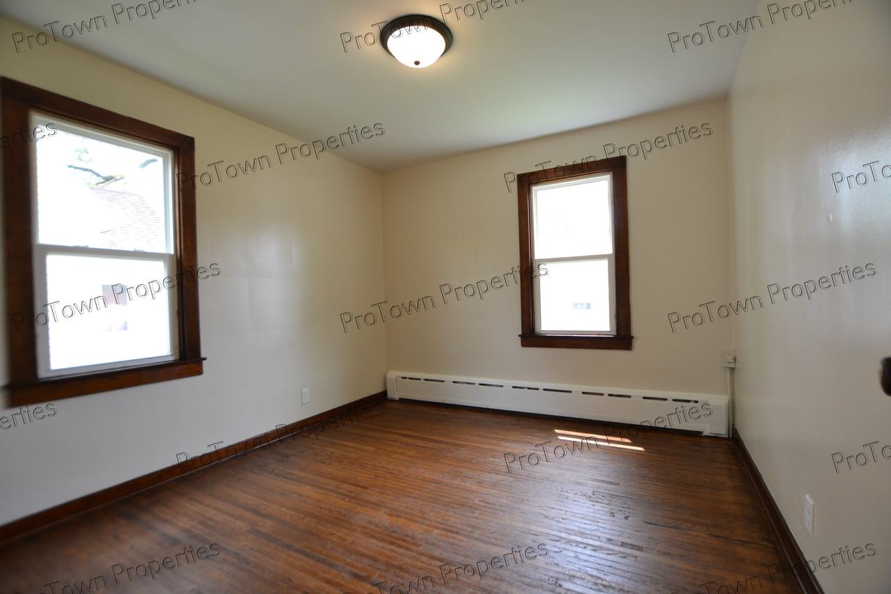 1314 Kinsey Avenue - Photo 6 of 9