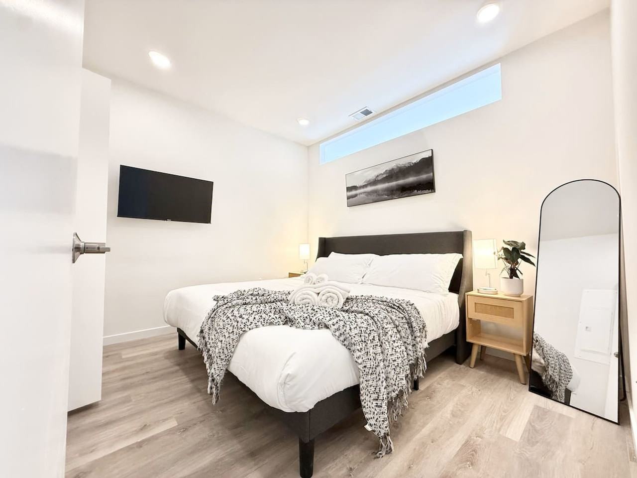 501 Perth Pl #1289472P - Photo 4 of 34