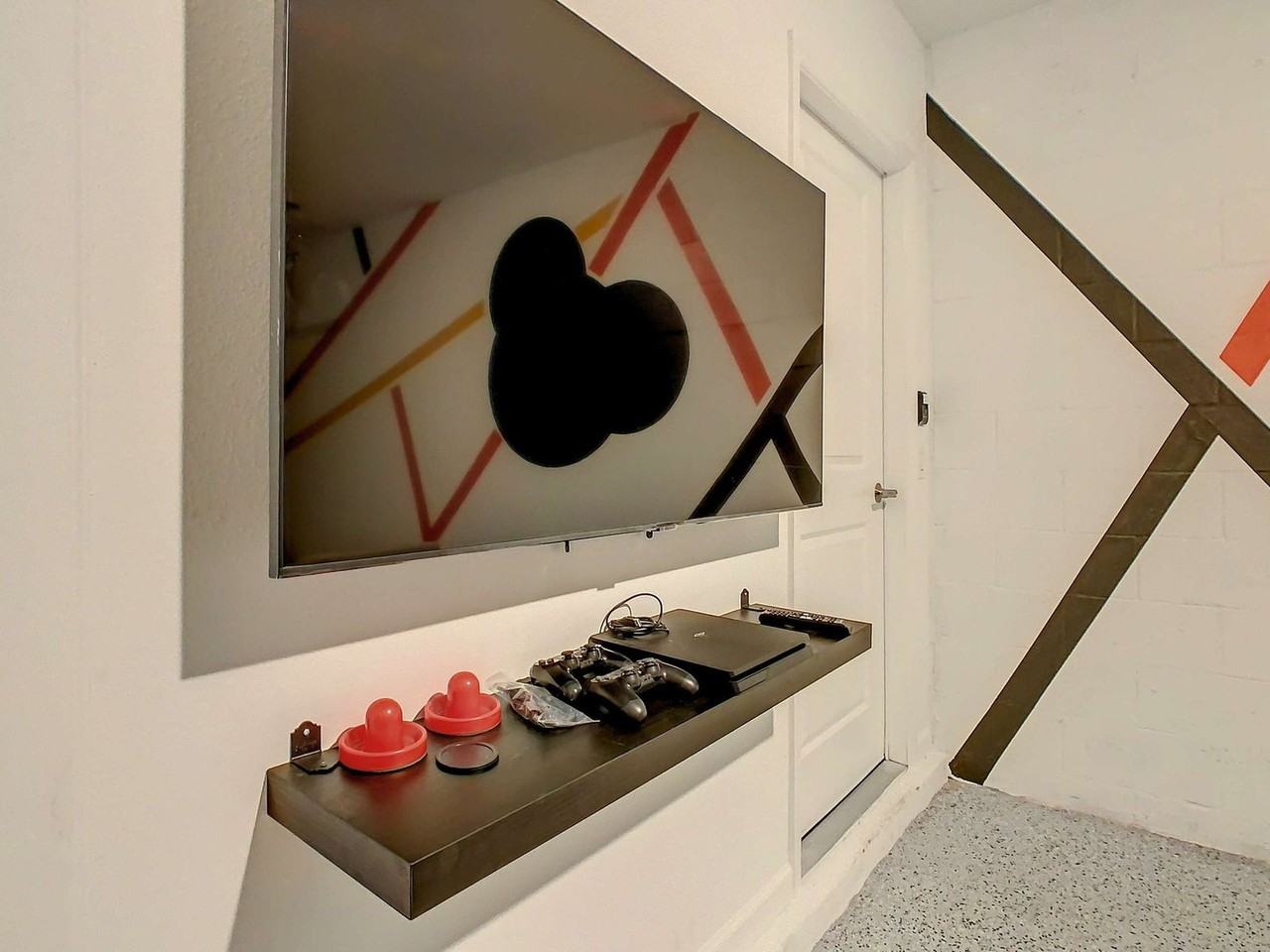 9338 Sommerset Hills Drive #1315030P - Photo 3 of 50