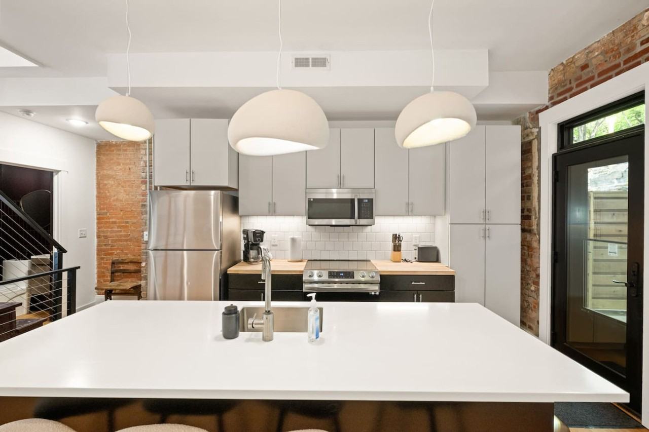 2 Hust Alley #1315617P - Photo 2 of 22