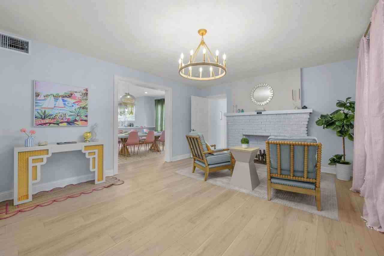 522 31st St W #1332405P - Photo 4 of 47