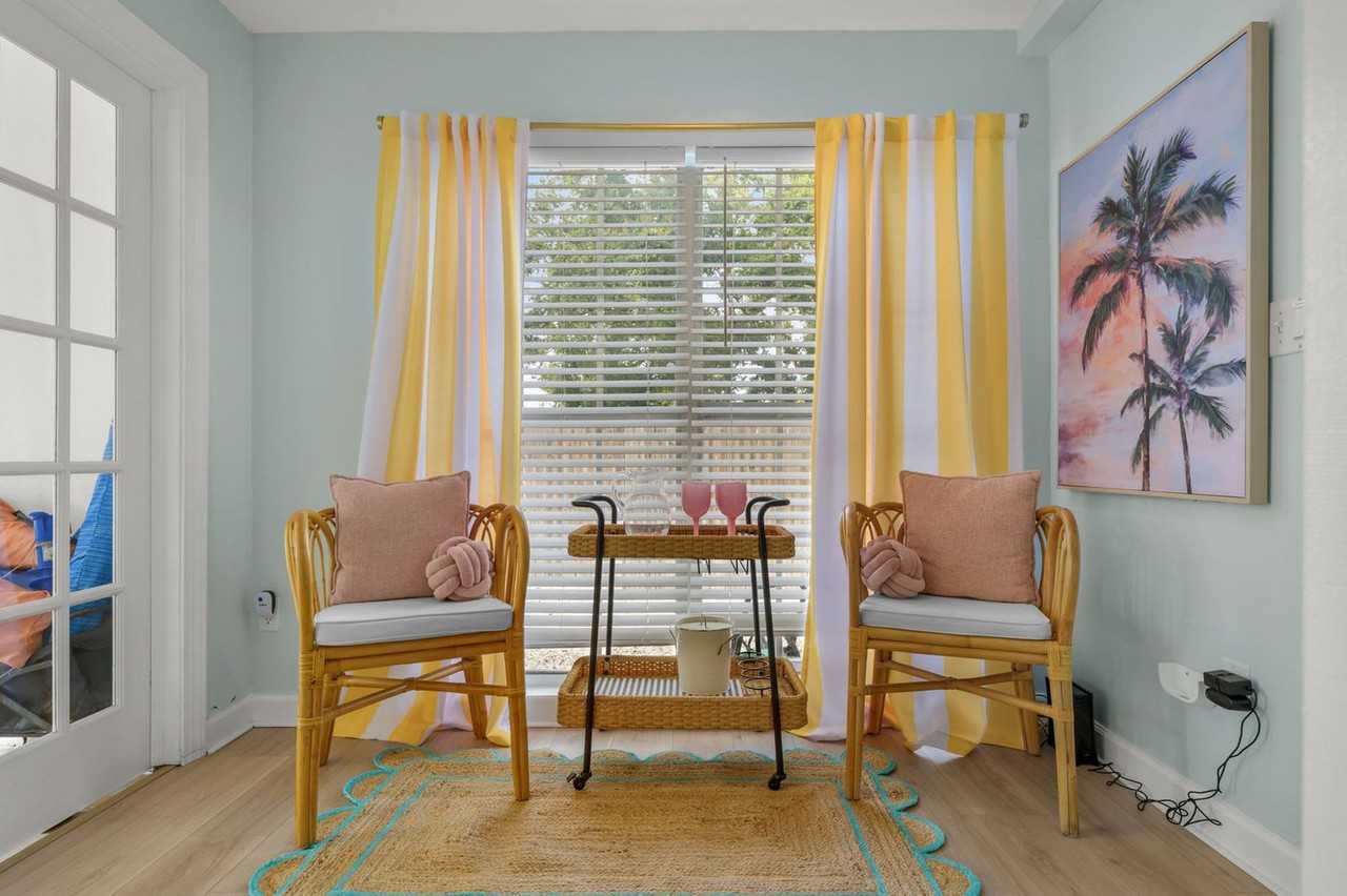 522 31st St W #1332405P - Photo 7 of 47