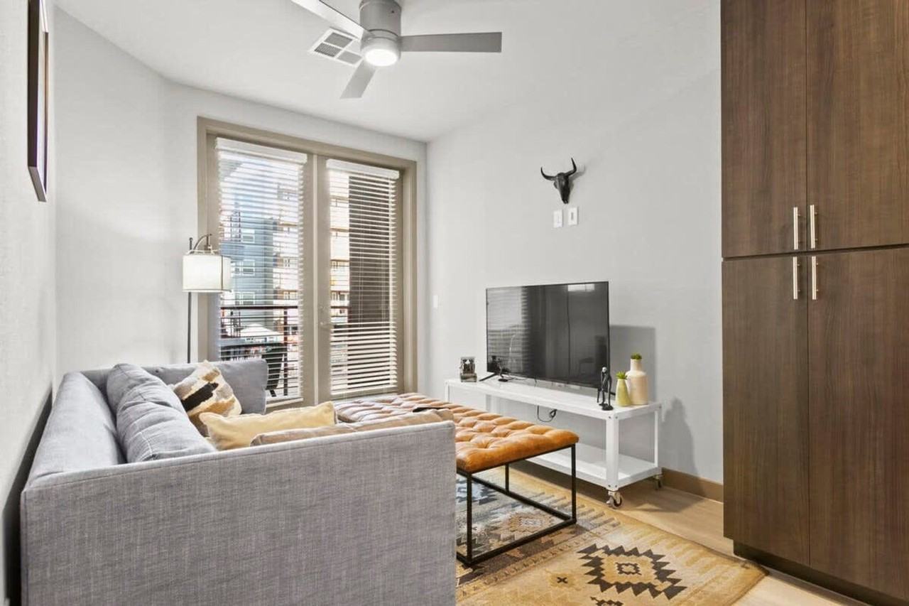 390 N 2nd Ave #1343749P - Photo 2 of 50